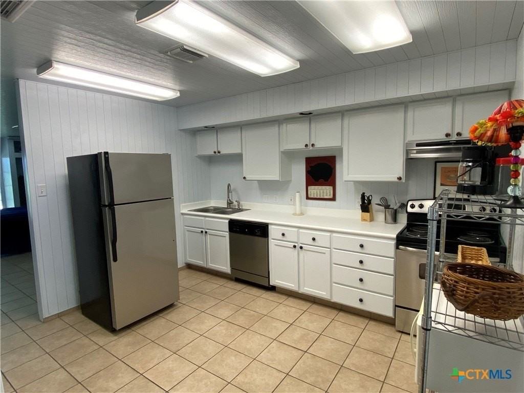 535 Ski Lodge Rd Unit 2 #2 - Photo 2 of 10