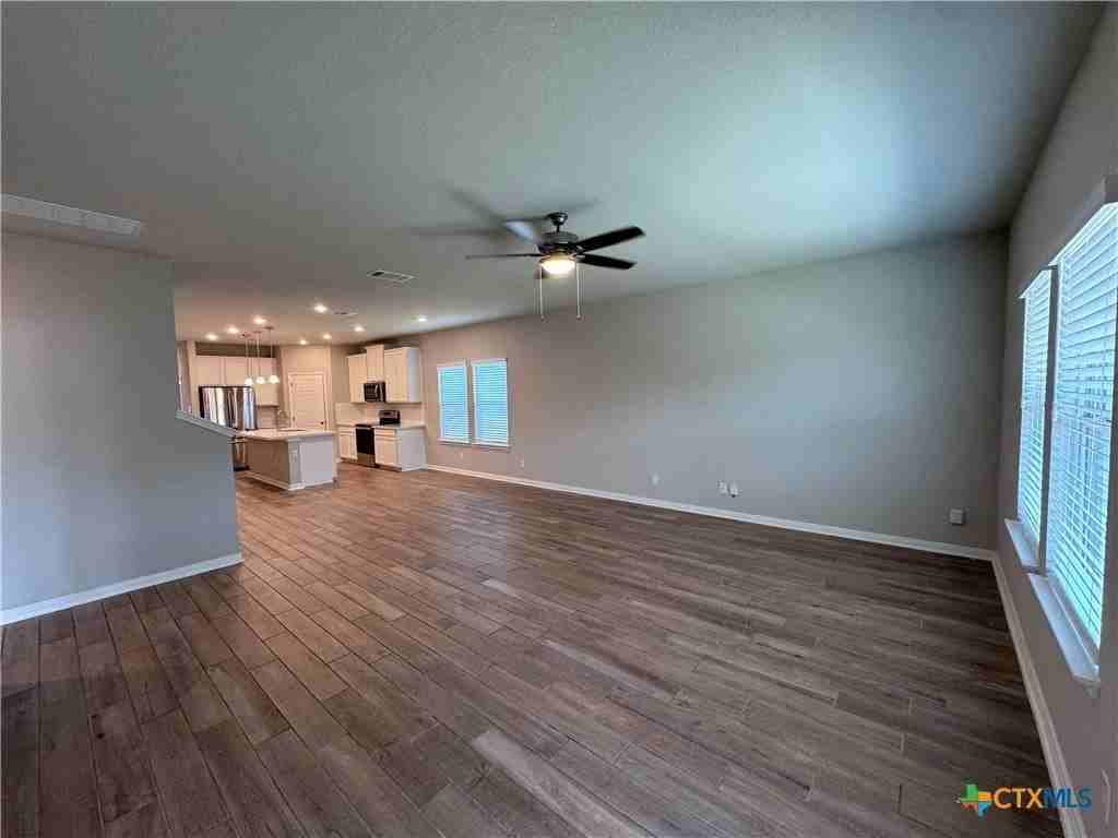 1280 Ella Xing - Photo 3 of 18