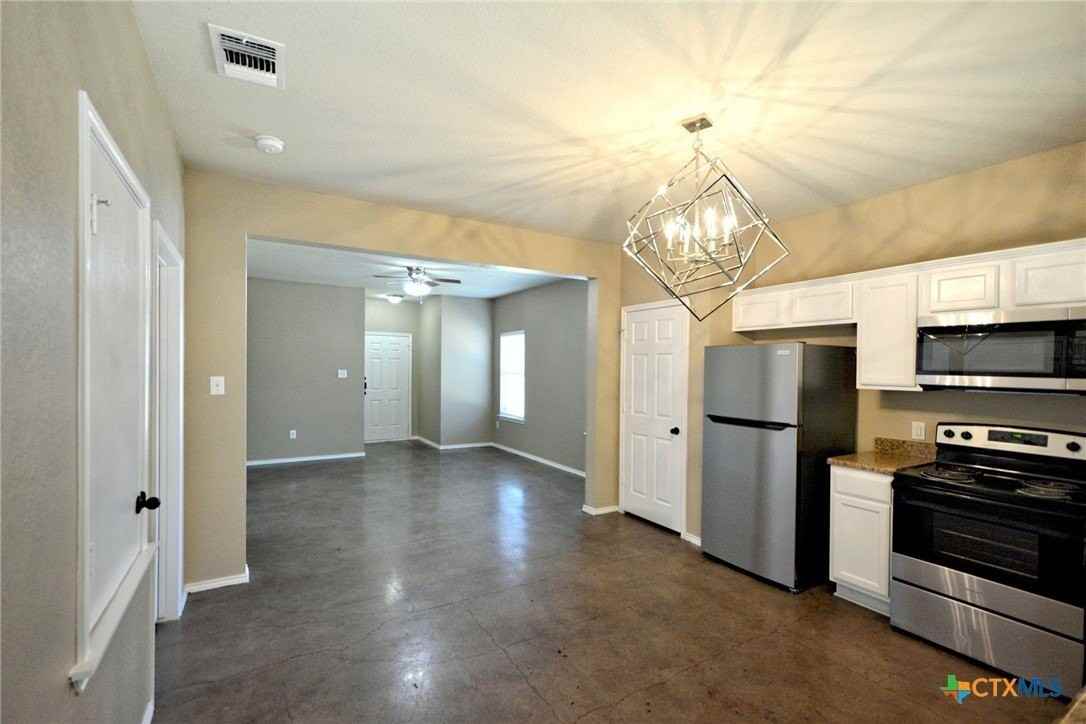 107 Rosedale Ave - Photo 5 of 21