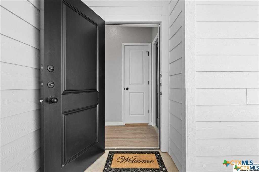 617 Meiomi Drive - Photo 2 of 32