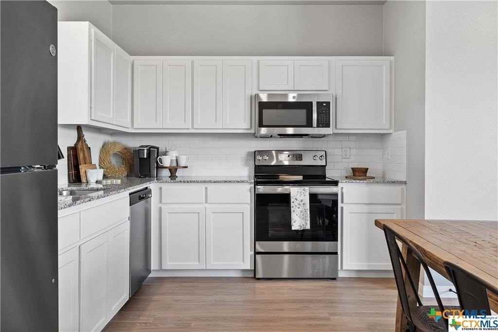 719 Meiomi Drive - Photo 7 of 32