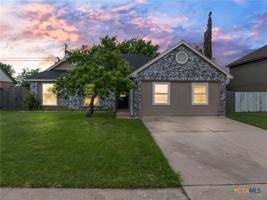featured image of 2804 Bluejay Dr