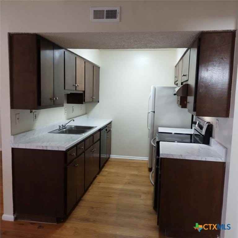 300 North Milam Street #3 - Photo 5 of 7