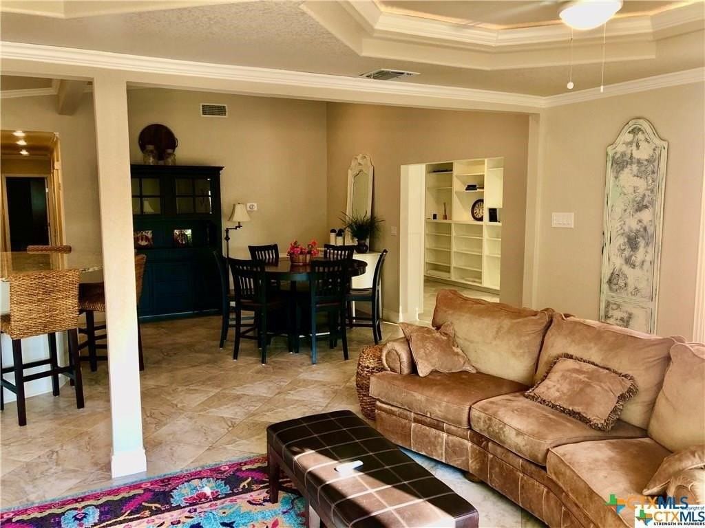 156 Trelawney Street - Photo 3 of 13