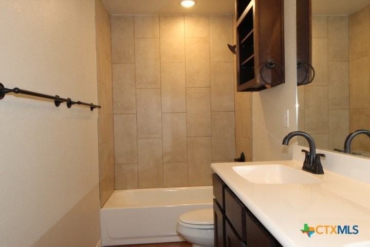 1017 Cline Dr Unit B #B - Photo 5 of 7