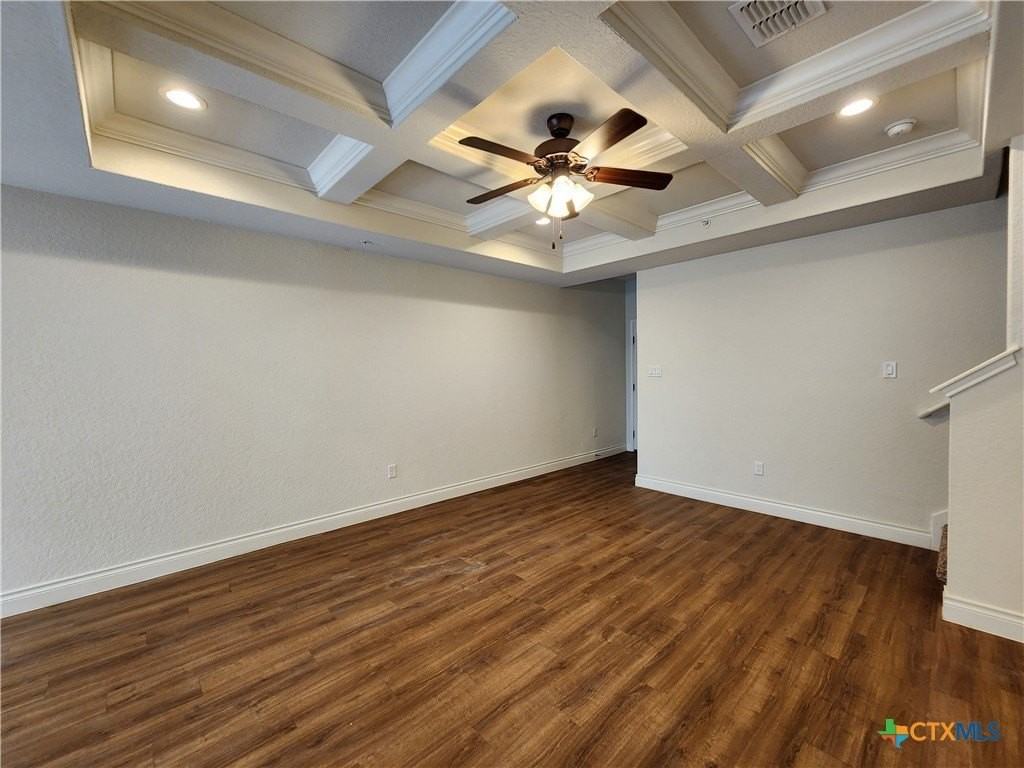 326 Untermaier St - Photo 5 of 27