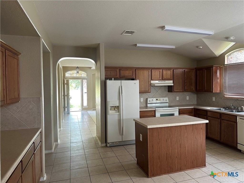 226 Lottie Lane - Photo 6 of 17