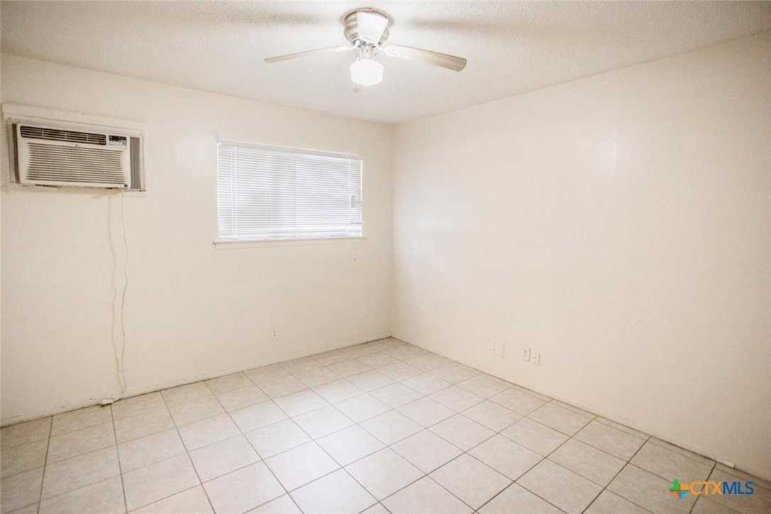 1239 N Lbj Dr #E - Photo 3 of 12