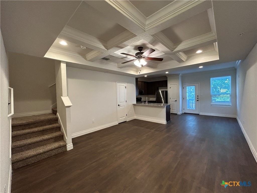 318 Untermaier Street - Photo 2 of 32