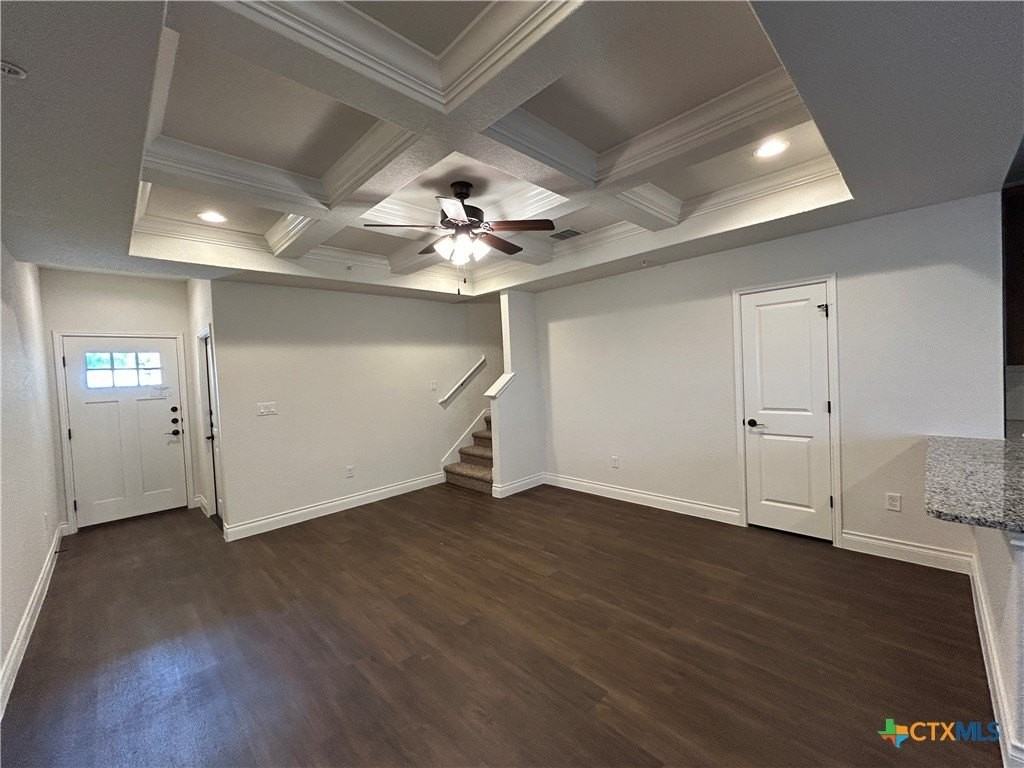 318 Untermaier Street - Photo 7 of 32