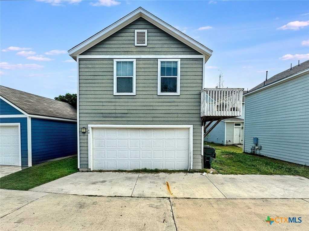 340 Perry Street - Photo 2 of 12