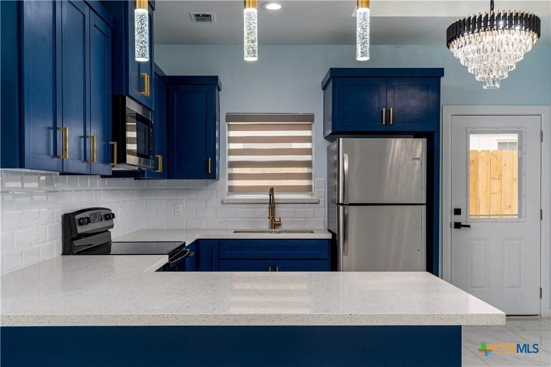 1707 Angelina Dr Apt 2 #2 - Photo 7 of 16