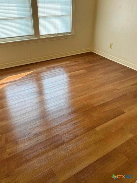 1109 Estelle Ave - Photo 7 of 34