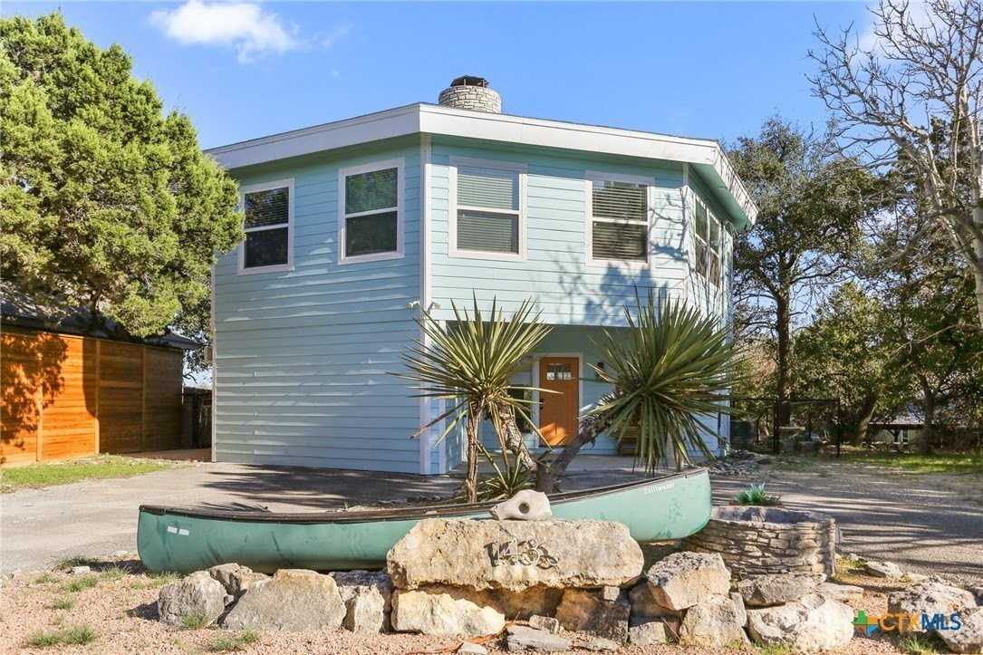 1433 Riviera Dr - Photo 4 of 48