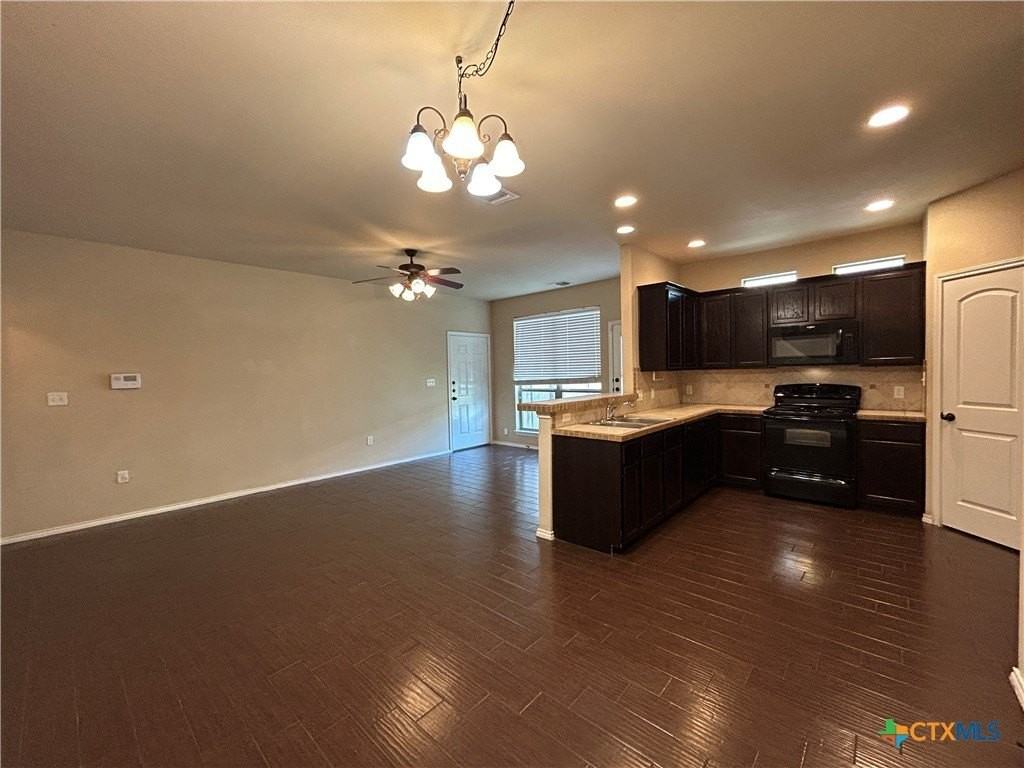 1137 Brown Rock Dr - Photo 3 of 30