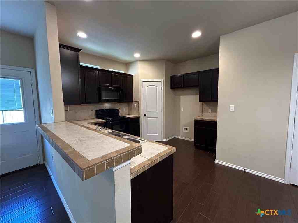 1137 Brown Rock Dr - Photo 5 of 30