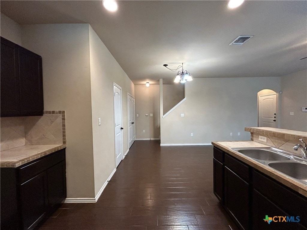 1137 Brown Rock Dr - Photo 6 of 30