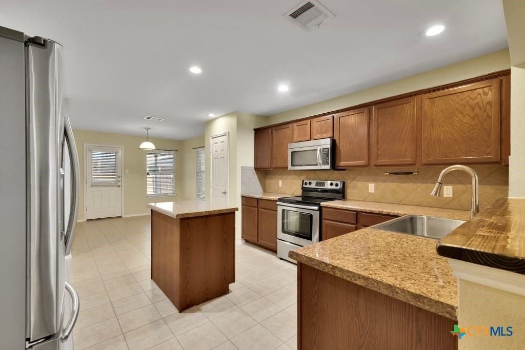 9111 Bellgrove Ct - Photo 7 of 28