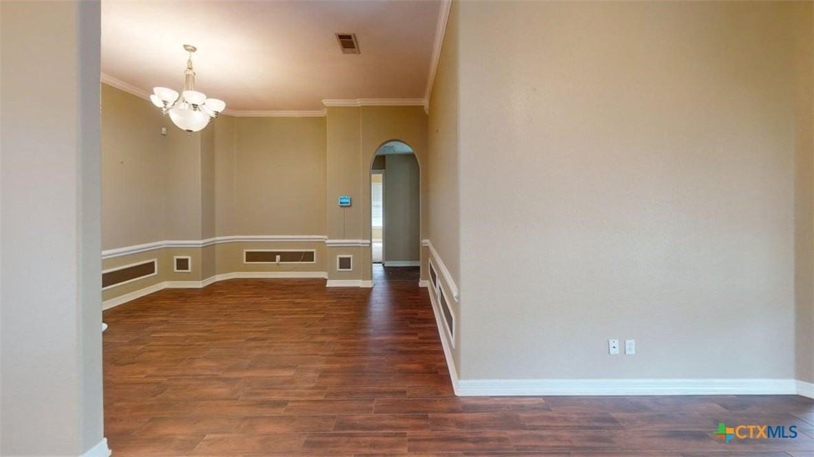 142 Jesse James Dr - Photo 4 of 23