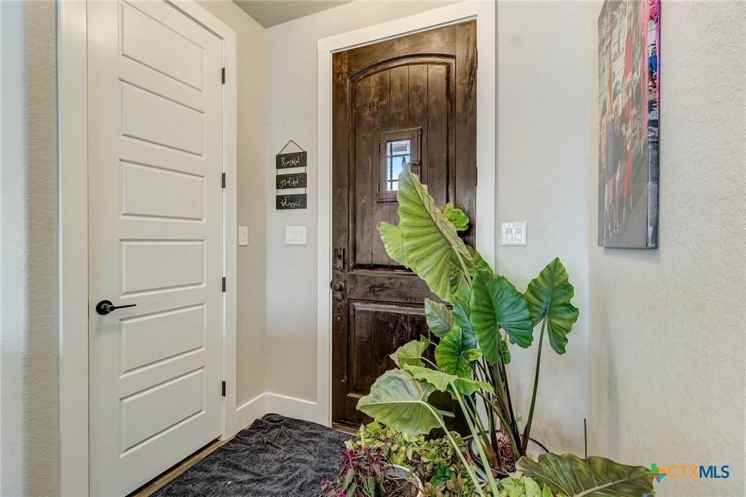 281 Cibolo Way - Photo 7 of 47