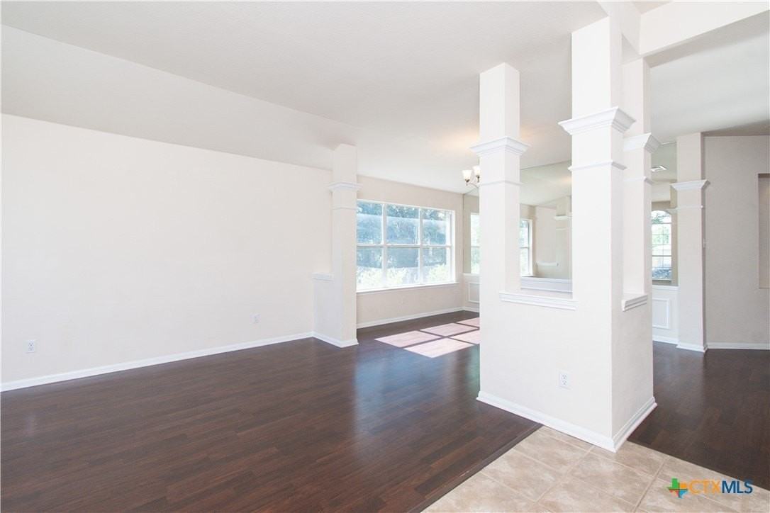 424 Winter Sun Drive - Photo 2 of 30