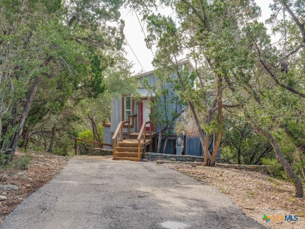 238 Ledgeview Drive - Photo 2 of 31