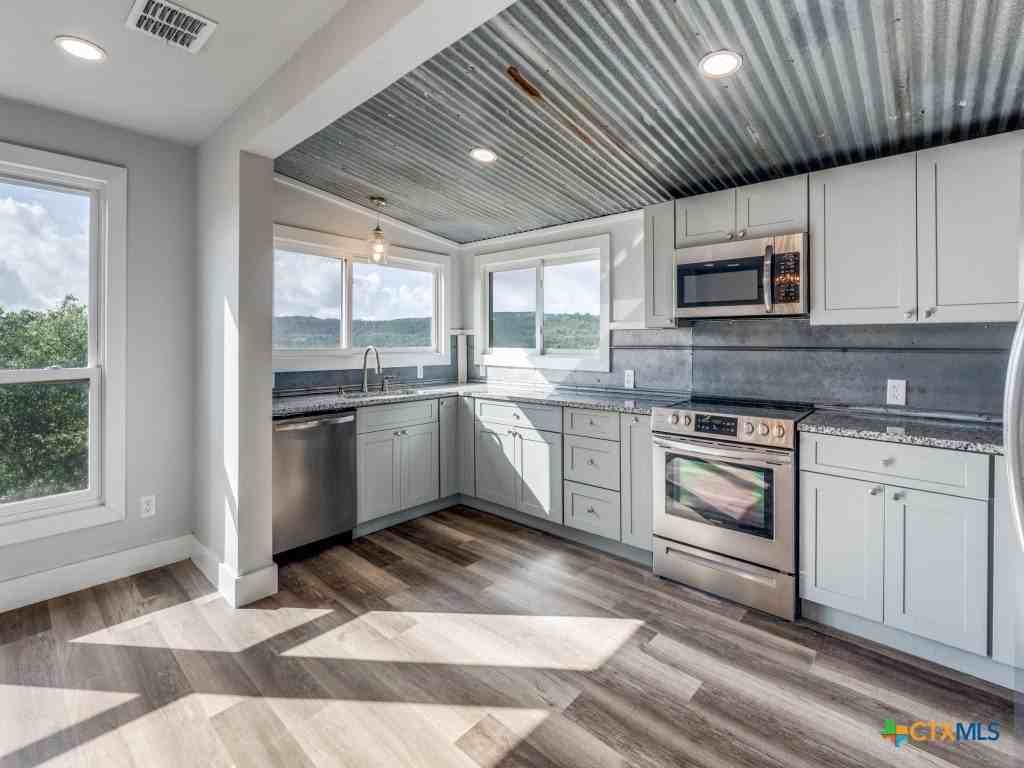 238 Ledgeview Drive - Photo 7 of 31