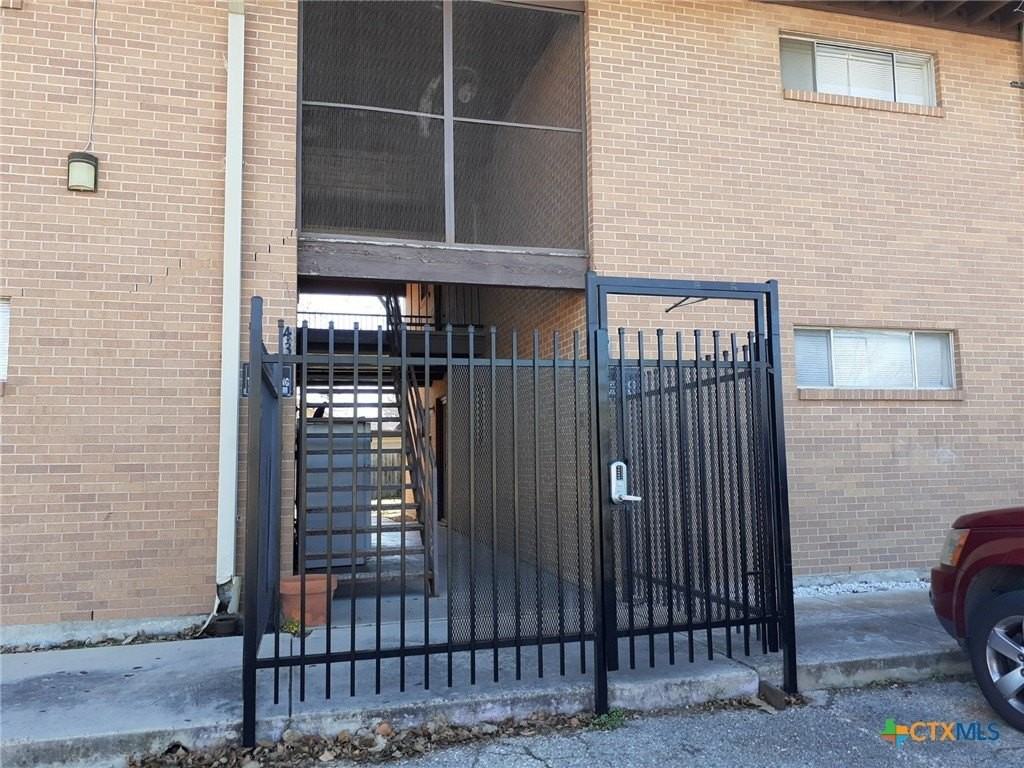 308 N 14th St - Photo 3 of 7