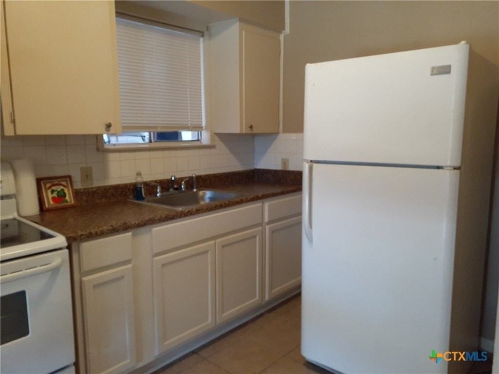 308 N 14th St - Photo 6 of 7