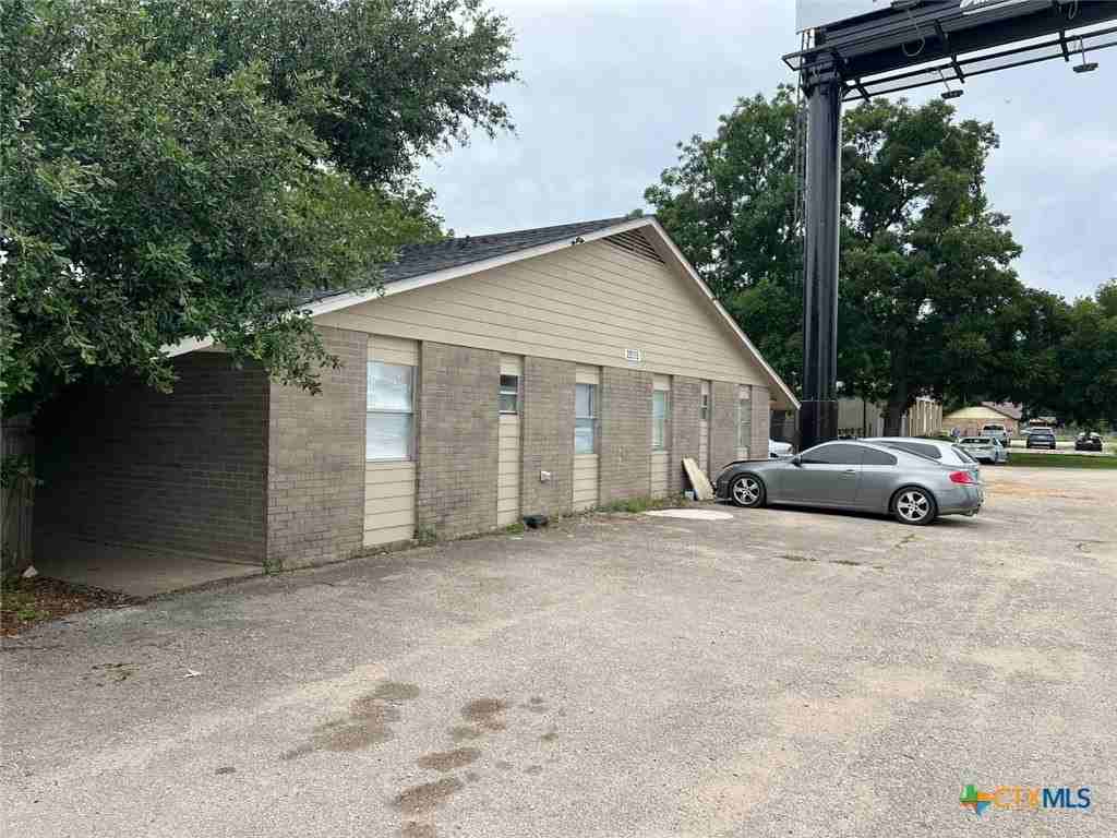 20105 San Marcos Hwy #1B - Photo 2 of 14