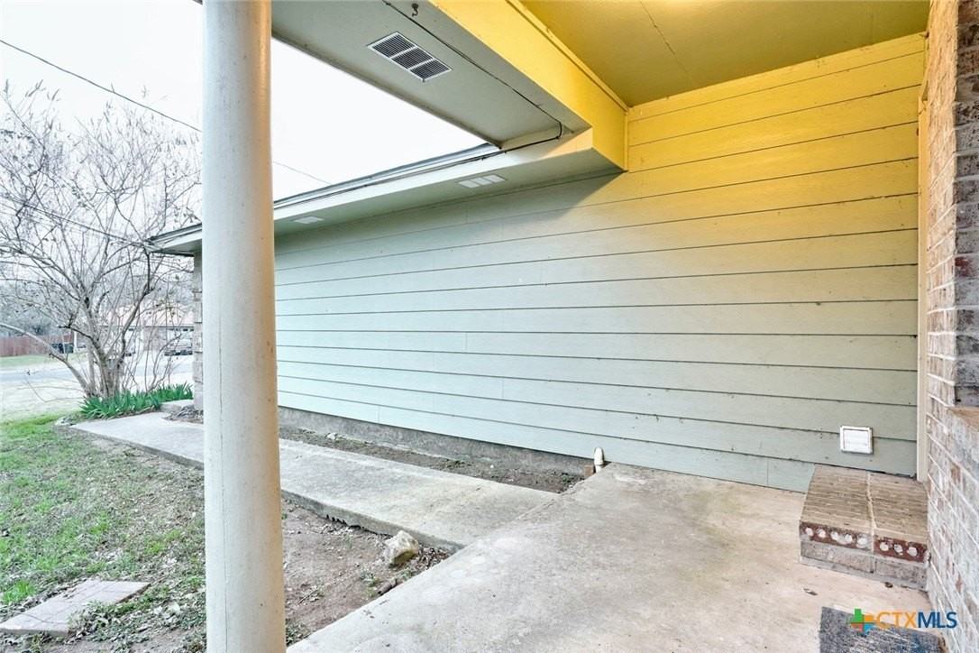 108 Hughson Ct - Photo 3 of 30