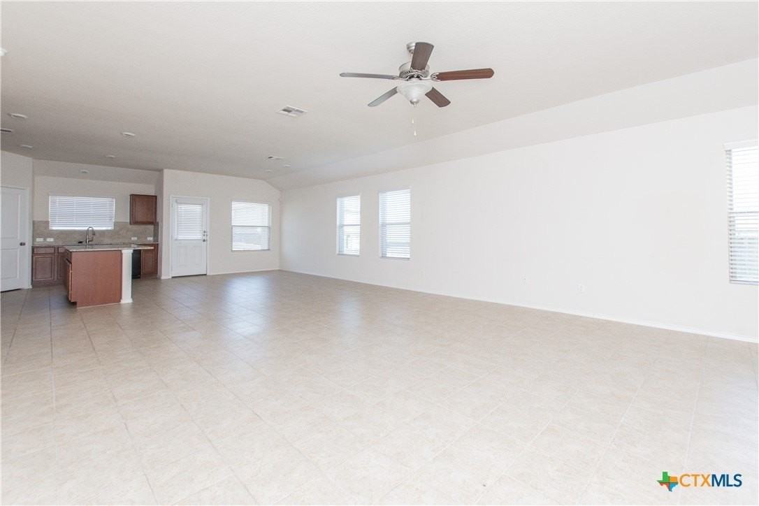 3903 Endicott Drive - Photo 4 of 23