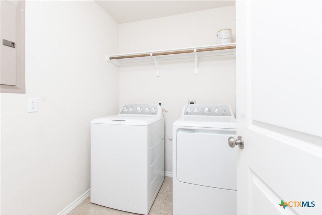 3903 Endicott Drive - Photo 7 of 23