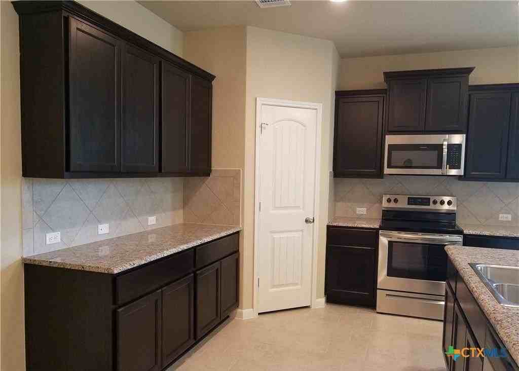 2037 Flintshire Dr - Photo 4 of 8