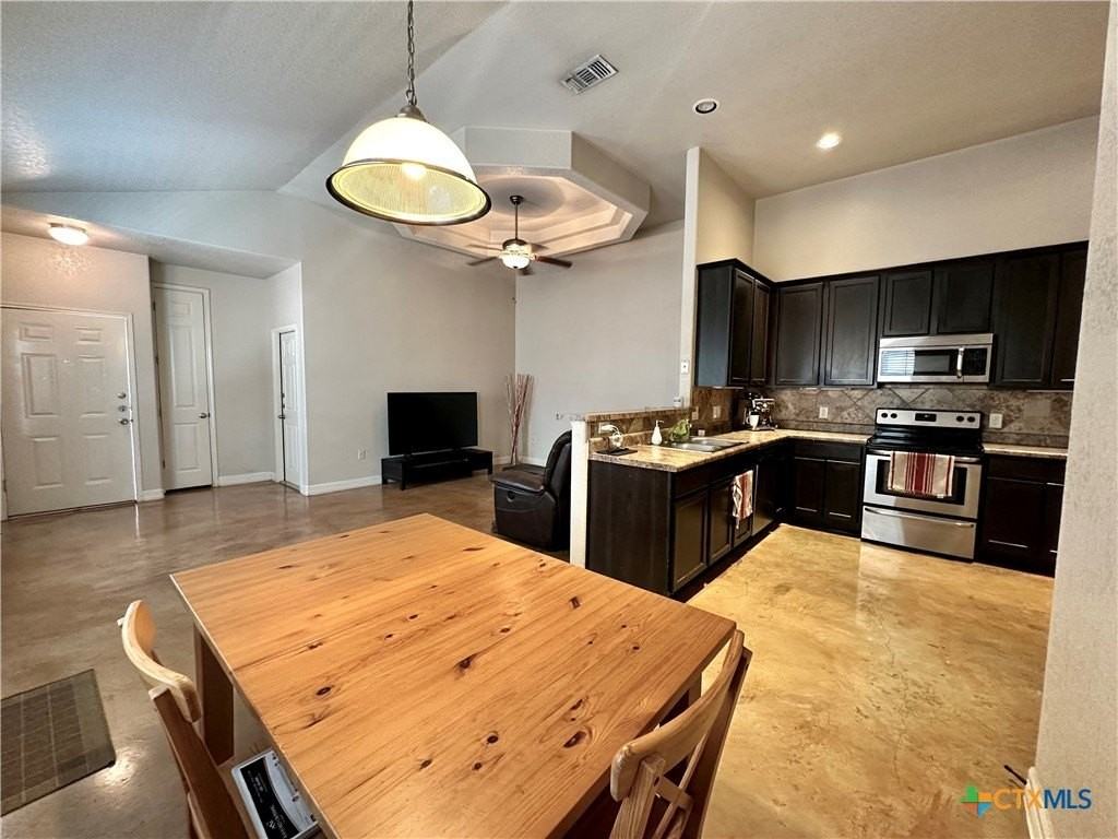 362 E Faust St - Photo 7 of 20