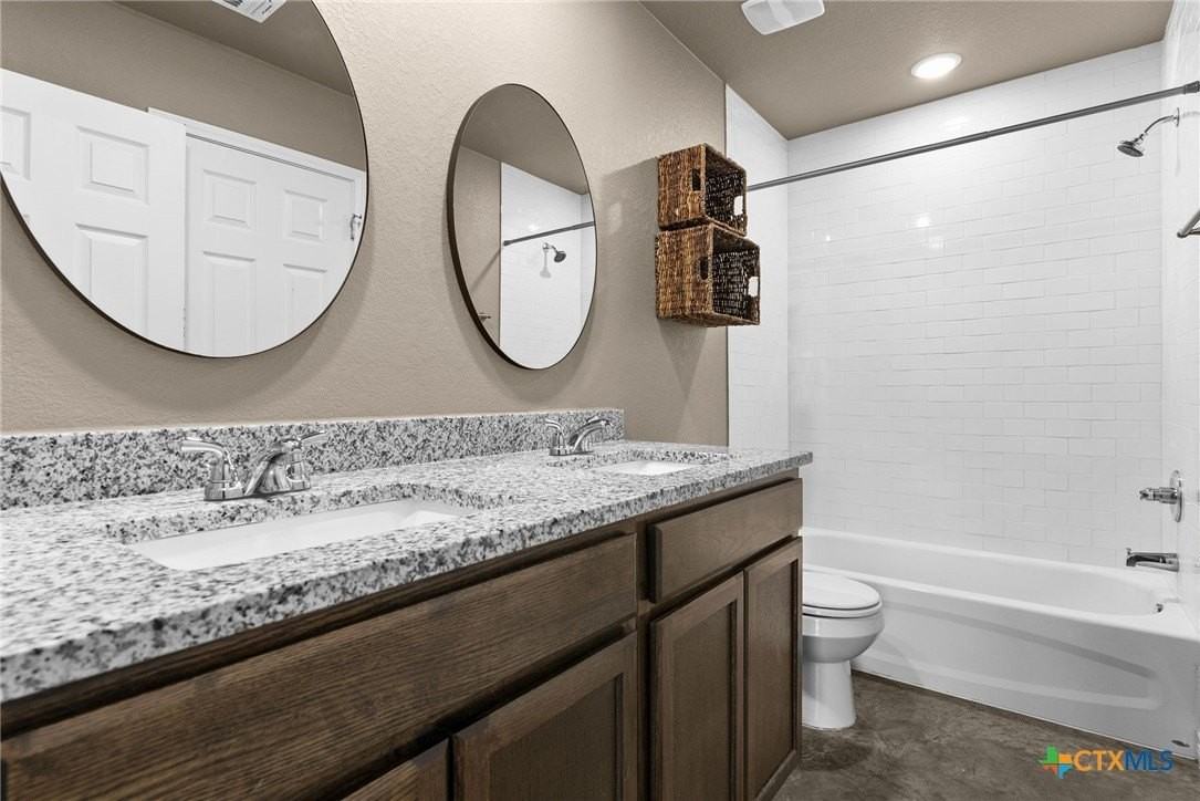 2011 Wood Street - Photo 5 of 12