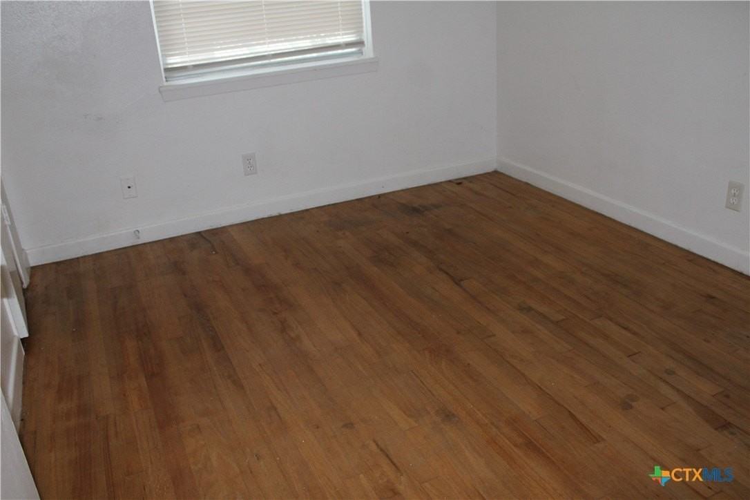 1306 Connell Drive - Photo 6 of 12