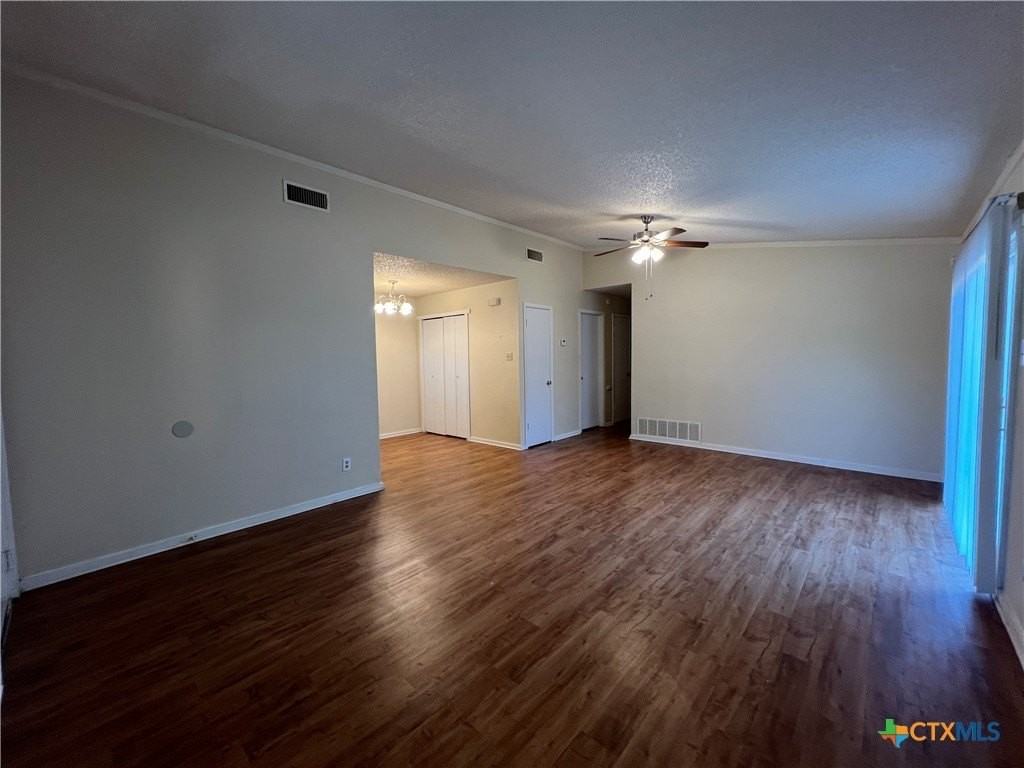 1524 Shannon Circle - Photo 6 of 26