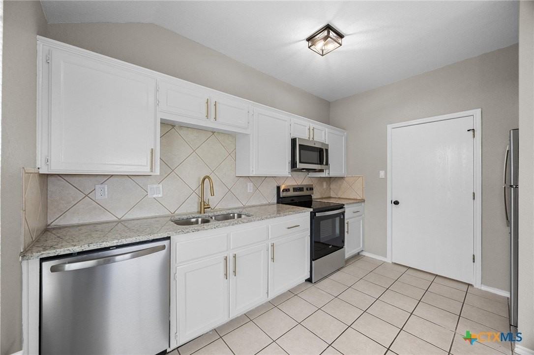 3705 Littleleaf Drive #D - Photo 3 of 14