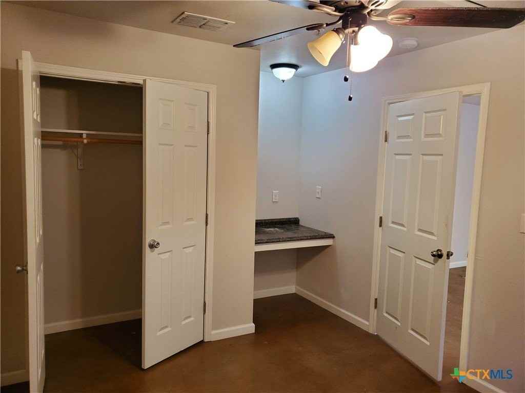 1037 West Court Street #B - Photo 6 of 6