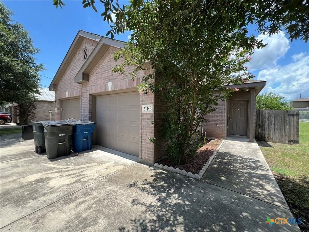 271 Rosalie Dr Unit B #B - Photo 2 of 27