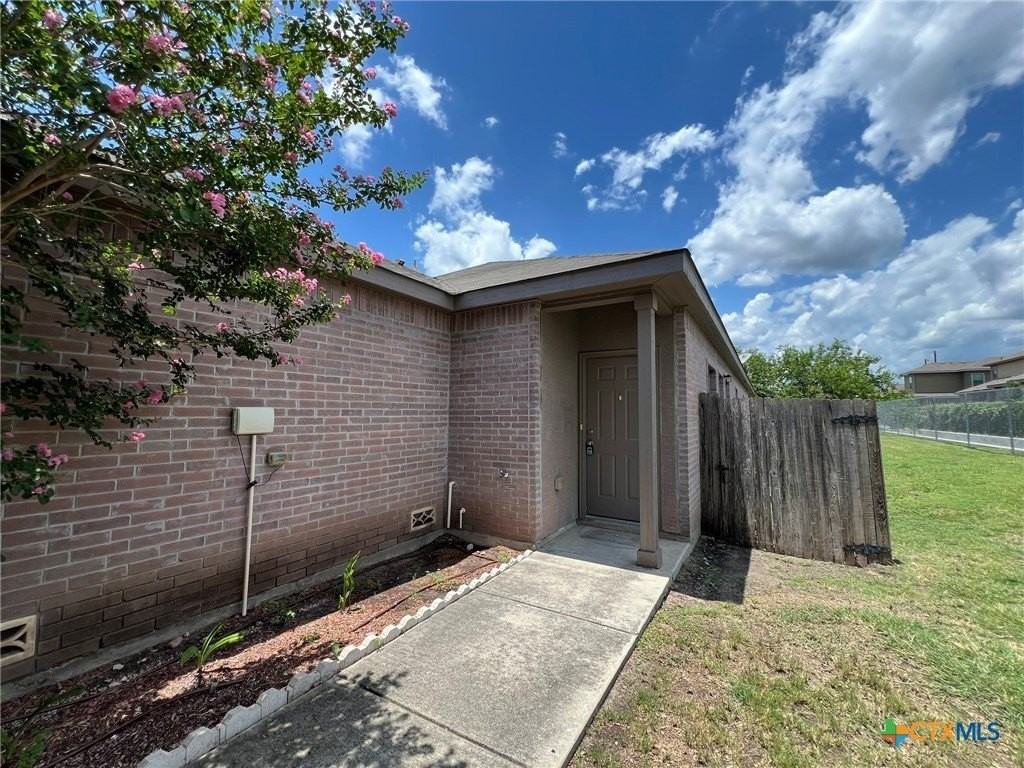 271 Rosalie Dr Unit B #B - Photo 3 of 27