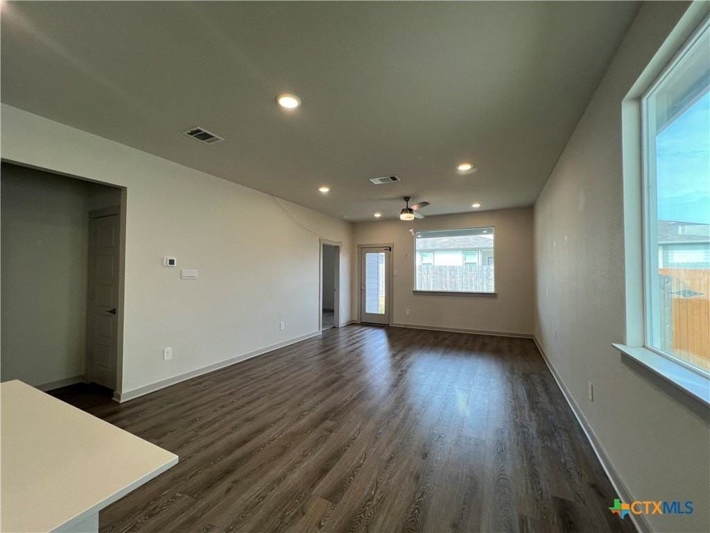 1332 Plymouth Rd - Photo 6 of 17