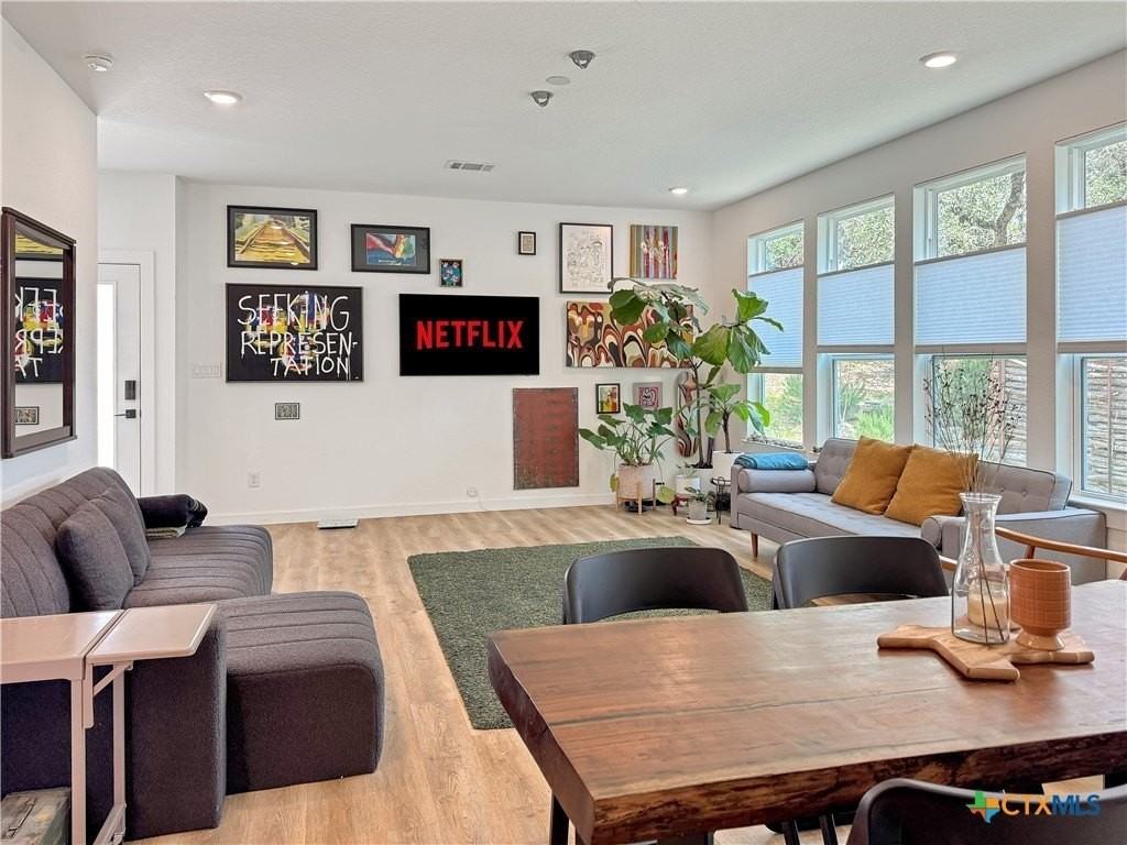 1200 Willow Dr - Photo 6 of 39