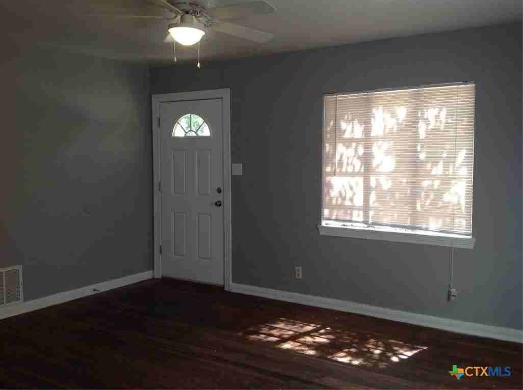 709 Northside Dr - Photo 6 of 6