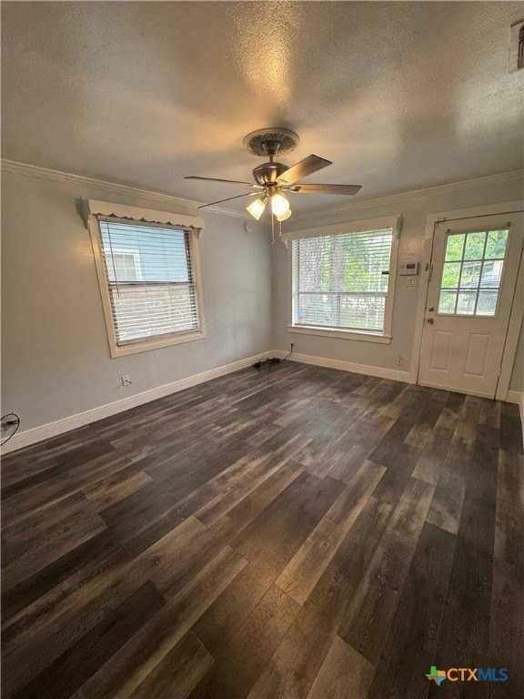 1705 Holly Street - Photo 5 of 21