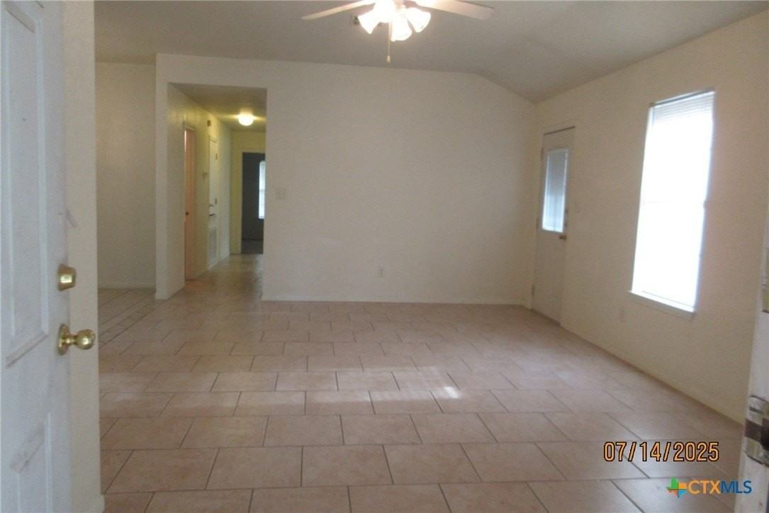 2606 Edgefield St - Photo 3 of 25