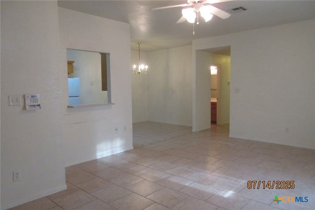 2606 Edgefield St - Photo 4 of 25