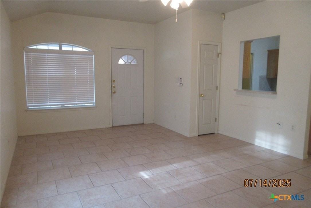 2606 Edgefield St - Photo 6 of 25