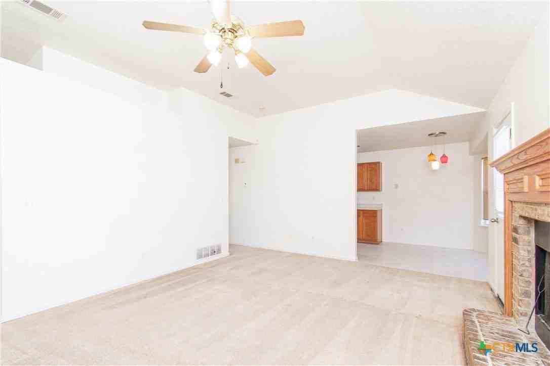 2900 Southhill Drive - Photo 3 of 19